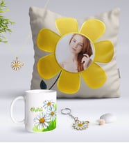 BK Gift Kişiye Özel Fotoğraflı Papatya Yastık Kupa Papatya Kolye ve Gold Anahtarlık Seti-7 (Model 1)