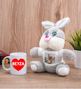 Sevgiliye Hediye İsim Yazılı Kalpli Beyaz Kupa Bardak ve Peluş Tavşan