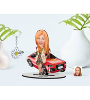 BK Gift Kişiye Özel Kadın Patron Karikatürlü 3D Ahşap Biblo ve İsimli Silver Papatya Anahtarlık-2 (Model 1)