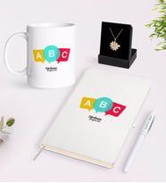 BK Gift Kişiye Özel Öğretmen Beyaz Kupa Defter Kalem ve İsimli Papatya Kolye Hediye Seti-4 (Model 1)