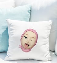 Emoji Kız Tesettürlü Stiker Yastığı