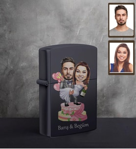 Kişiye Özel Gelin Damat Karikatürlü UV Baskılı Siyah Benzinli Çakmak Mod-9