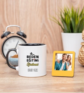 Beden Eğitimi Öğretmeni Siyah Kupa Bardak ve Sarı Mini Fotoğraf Çerçevesi