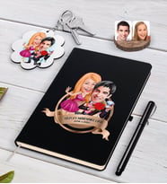BK Gift Kişiye Özel Yılın En Mükemmel Çifti Karikatürlü Siyah Defter Kalem ve Anahtarlık Hediye Seti-9 (Model 1)