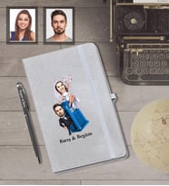 Kişiye Özel Gelin Damat Karikatürlü Gri Defter Kalem Hediye Seti   Mod-3