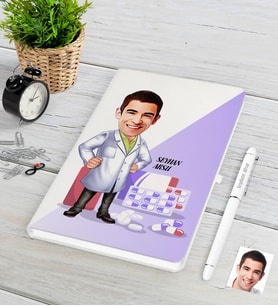 BK Gift Kişiye Özel Bay Eczacı Karikatürlü Beyaz Defter Kalem Seti-3
