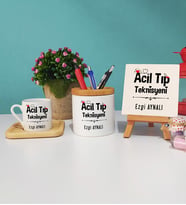 Acil Tıp Teknisyeni Tasarımlı Kişiye Özel Hediye Acil Tıp Teknisyeni Ahşap Altlıklı Türk Kahvesi Fincanı Kalemlik Dekoratif Taş Baskı Seti