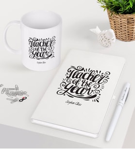 BK Gift Kişiye Özel Yılın Öğretmeni Beyaz Defter Kalem Kupa Seti-1 (Model 1)