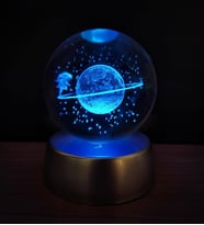 3D Samanyolu Satürn Kız Renk Değiştiren Işıklı Kristal Küre