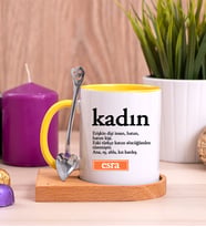 Kadın Kelime Anlamı Ahşap Altlıklı Sarı Kupa Bardak