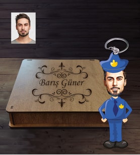 Kişiye Özel Polis Karikatürlü Ahşap Anahtarlık Kutulu Bay-1