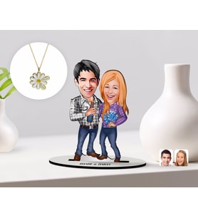 BK Gift Kişiye Özel Sevgililer Karikatürlü 3D Ahşap Biblo ve Çift İsimli Papatya Kolye Seti-50 (Model 1)