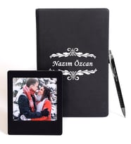 Kişiye Özel Deri Defter & Metal Tükenmez Kalem + Ahşap Çerçeve hediye (Siyah)