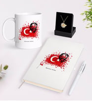 BK Gift Kişiye Özel Atatürk Temalı Beyaz Kupa Defter Kalem ve İsimli Papatya Kolye Hediye Seti-3 (Model 1)
