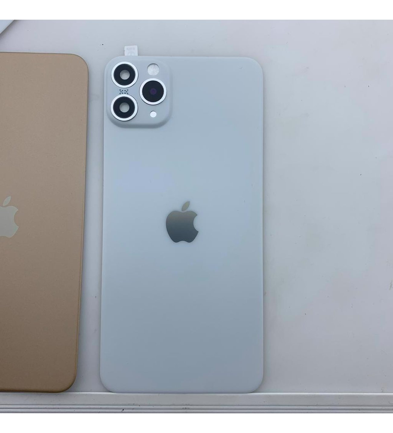 Iphone X - Xs Cihazınızı 11 Pro Ya Dönüştüren Komple Arka Cam Beyaz