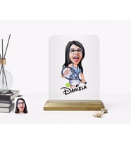BK Gift Kişiye Özel Kadın Tenis Oyuncusu Karikatürlü Ahşap Standlı Çerçeve-1 (Beyaz)