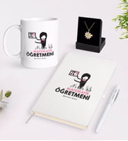 BK Gift Kişiye Özel Matematik Öğretmeni Beyaz Kupa Defter Kalem ve İsimli Papatya Kolye Hediye Seti-1 (Model 1)