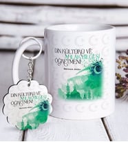 BK Gift Kişiye Özel Din Kültürü Ve Ahlak Bilgisi Öğretmeni Beyaz Kupa ve Anahtarlık Hediye Seti-4 (Model 1)