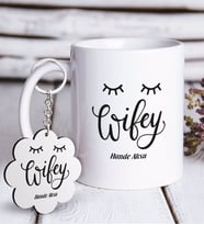 BK Gift Kişiye Özel Eş Beyaz Kupa ve Anahtarlık Hediye Seti (Model 1)