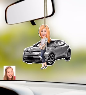 BK Gift Kişiye Özel Bayan Toyota C-HR Karikatürlü Ahşap Araba Dikiz Ayna Süsü (Beyaz)