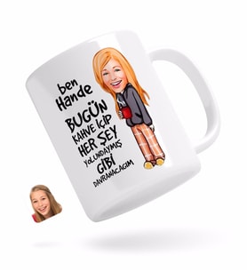 BK Gift Kişiye Özel Kadın Her Şey Yolundaymış Gibi Karikatürlü Beyaz Kupa Bardak-1
