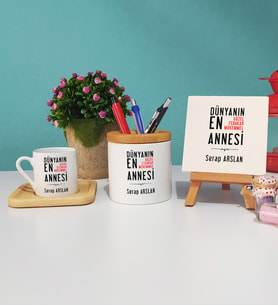 Anne Tasarımlı Kişiye Özel Anneler Günü Hediyesi Ahşap Altlıklı Türk Kahvesi Fincanı Kalemlik Dekoratif Taş Baskı Hediye Seti