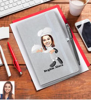 Kişiye Özel Aşçı Karikatürlü Gri Defter Kalem Hediye Seti Bayan-3