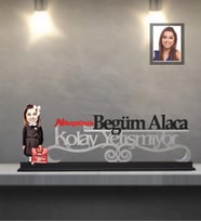 Kişiye Özel  Seksenler Siyah Önlük Karikatürlü Kolay Yetişmiyor Ahşap Biblo Bayan-1