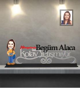 Kişiye Özel Fotoğrafçı Karikatürlü Kolay Yetişmiyor Ahşap Biblo Bayan-1