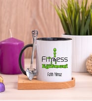 Fitness Eğitmeni Ahşap Altlıklı Siyah Kupa Bardak