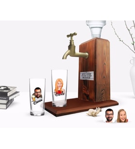 BK Gift Kişiye Özel Renkli Baskılı Erkek ve Kadın Karikatürlü İkili Rakı Bardağı ve Ahşap Rakı Standı Hediye Seti-4 (Model 1)