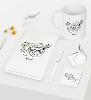 BK Gift Kişiye Özel Kaligrafi Annem Beyaz Defter Kalem Kupa Ayna Seti (Model 1)