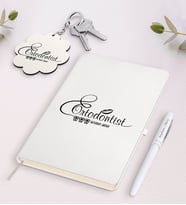 BK Gift Kişiye Özel Ortodontist Beyaz Defter Kalem ve Anahtarlık Hediye Seti (Model 1)