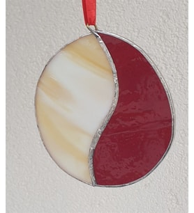 Markakanvas Kırmızı,beyaz cam vitray 12x11cm