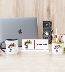 Bilgisayar Programcısı Siyah Kupa Bardak Kalemlik Ve Masa İsimliği Hediye Seti