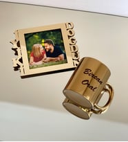 Kişiye Özel İyiki Doğdun Fotoğraf Standlı Mdf Gold Çerçeve Ve Gold Kupa Set