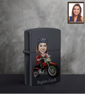 Kişiye Özel Bayan Karikatürlü UV Baskılı Siyah Benzinli Çakmak Model-5
