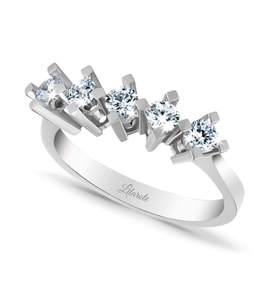 0.22 Ct Pırlanta Beştaş Yüzük
