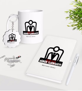 BK Gift Kişiye Özel Okul Müdür Yardımcısı Kupa Anahtarlık Beyaz Defter Kalem Hediye Seti-1 (Model 1)