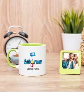 Laborant Yeşil Kupa Bardak ve Yeşil Mini Fotoğraf Çerçevesi