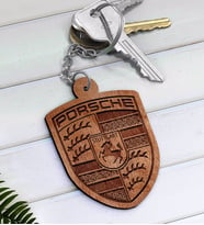 Porsche Logolu Ahşap Anahtarlık-1 (Beyaz)