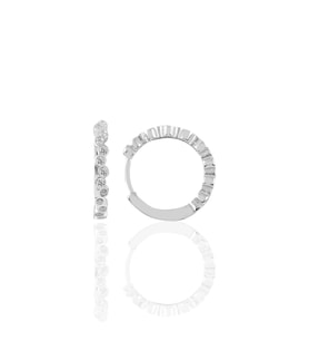 Söğütlü Silver Gümüş rodyumlu 17 mm sıra taşlı halka küpe