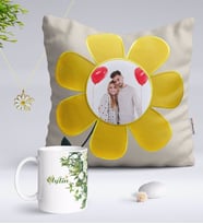 BK Gift Kişiye Özel Fotoğraflı Papatya Yastık Kupa ve Çift İsimli Papatya Kolye-5 (Model 1)