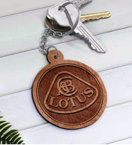 Lotus Logolu Ahşap Anahtarlık-1 (Beyaz)