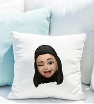 Emoji Kız Stiker Yastığı