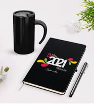 BK Gift Kişiye Özel 2024 Bu Yılda Hep Gülümse Temalı Siyah Defter Kalem Termos Mug Seti