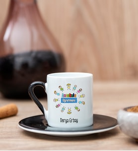 Anaokulu Öğretmeni Siyah Türk Kahvesi Fincanı