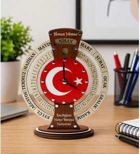 Kişiye Özel Türk Bayrağı Modeli Takvimli Ahşap Masa Saati