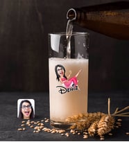 BK Gift Kişiye Özel Kadın Patroniçe Karikatürlü Renkli Baskılı Hiball Bira Bardağı-1 (Beyaz)