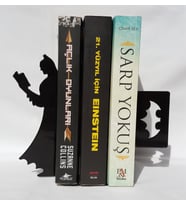 Batman Figürlü Kitap Tutucu Raf Lazer Kesim Ideal Tasarım (Siyah)